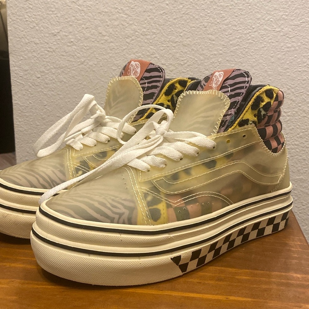 Vans sk8 hi women’s size 6